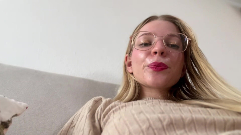 Goddess_Bella_Rae: Asmr Girlfriend Soothes You