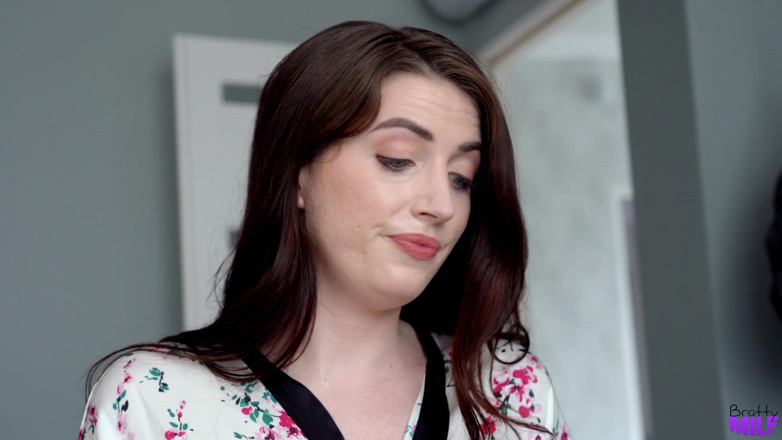BrattyMilf: Teme cu mize mari cu mama mea vitregă - S6e10