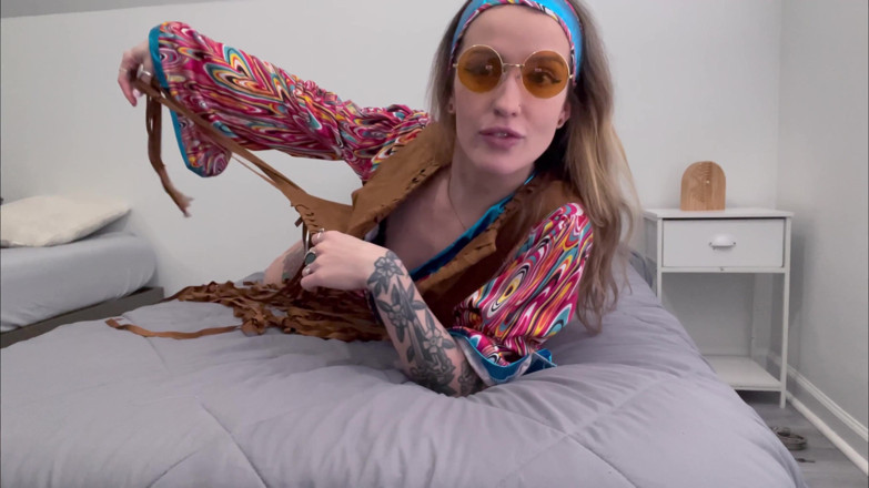 Kink in Time: Sutton's Groovy những năm 60 giật ra hướng dẫn 4k pov cám...