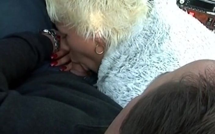 German Amateur Videos: Cock Sucking Blondie From Germany Pleasing Driver