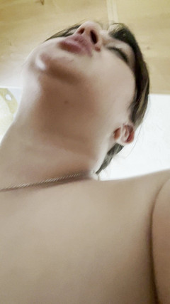 Filthy British Couple: Isteri chav amatur British memberitahu suami cuckold dia mahu orgasme...