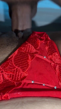 Faccio una bella scopata alla mia sorellastra con la figa stretta fino a quando non le dà tutto il suo latte nella figa