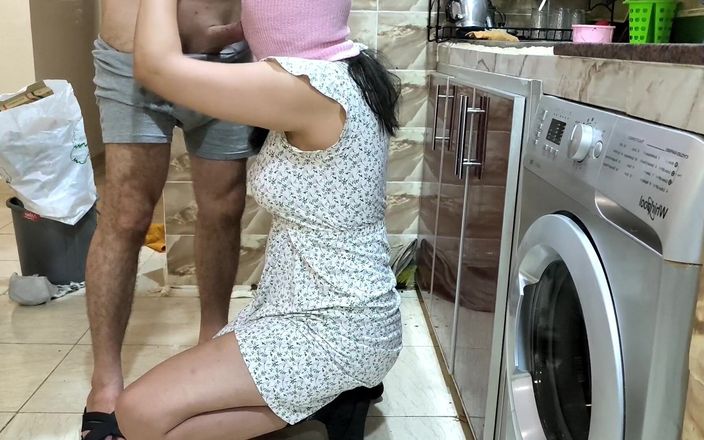 Cuckold Arabic: Arab încornorat saudit