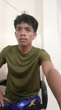 Pinoy Twink Gets Horny at Home