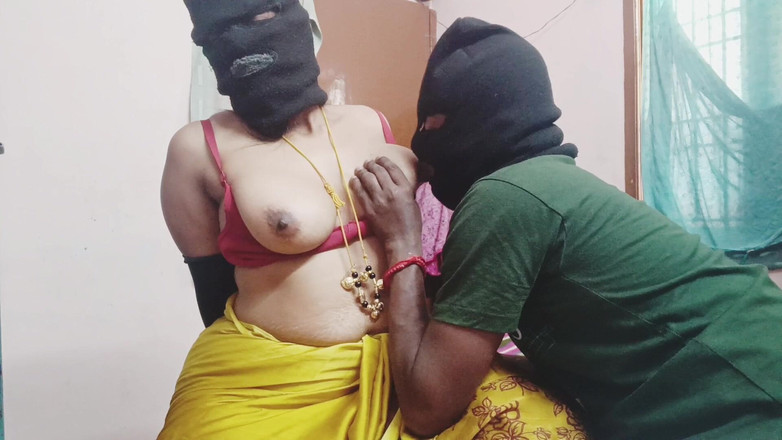 Reshmahotever: Adultério com um Cartomante