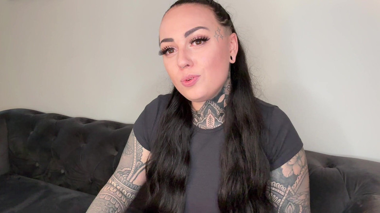 Miss Valentina: 그녀의 등 뒤에서