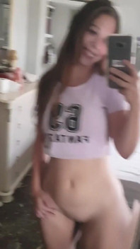 Latina nass