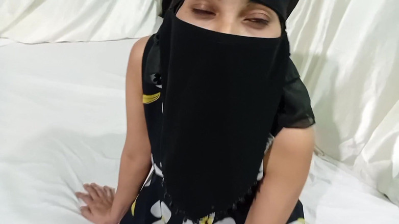Dearshivani: Hijabi menina adora chupar pau e sua buceta suculenta foi...