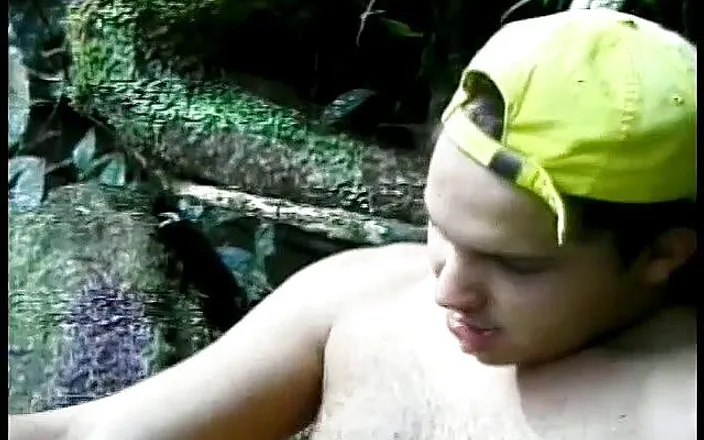 Gays Case: Tattooed cock sucking guy loves to share a nice ass...