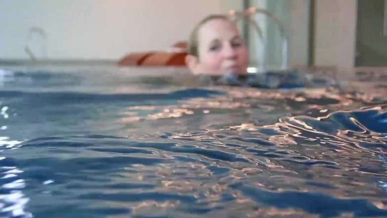 Dirty Doctors Clips - Solo Mature Playtime: In the Pool