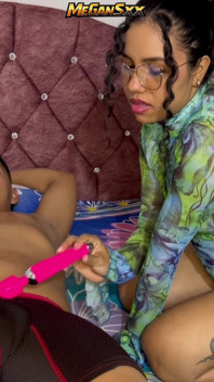 Massagear o marido da minha meia-irmã com uma prostituta