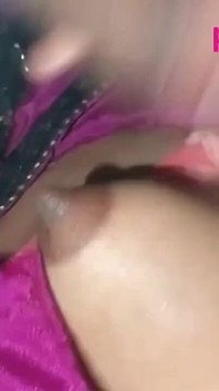 펠라 배관공을 주는 Priya Bhabhi