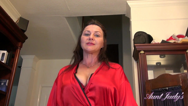 Aunt Judy's: Auntjudys - la tua matura zia pelosa Joana ti fa un...