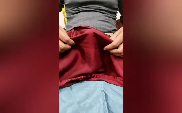 Satin And Silky: Satin Silk Handjob Porn - Dick Head Rub with Satin Silky...