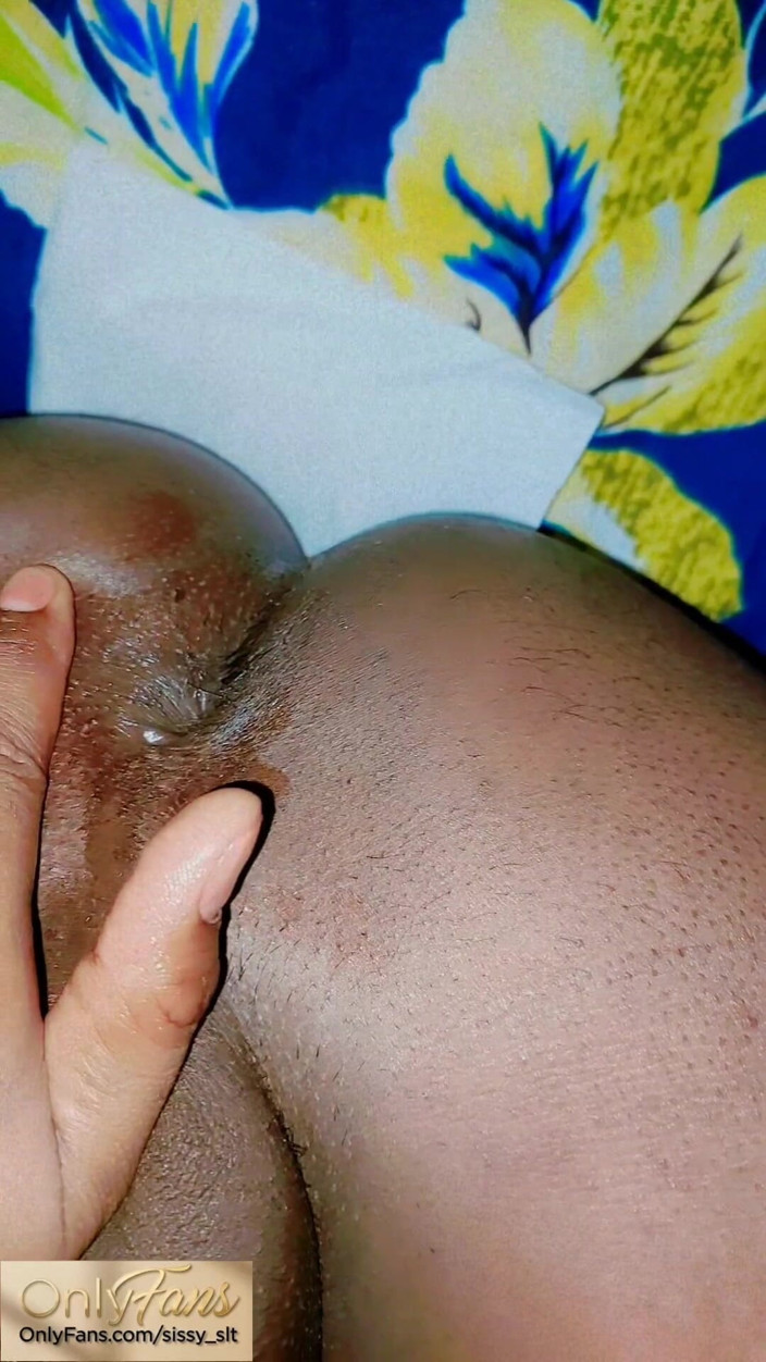 Sissy Bisexual: Micro Penis Rubbing and Pissing Compilation