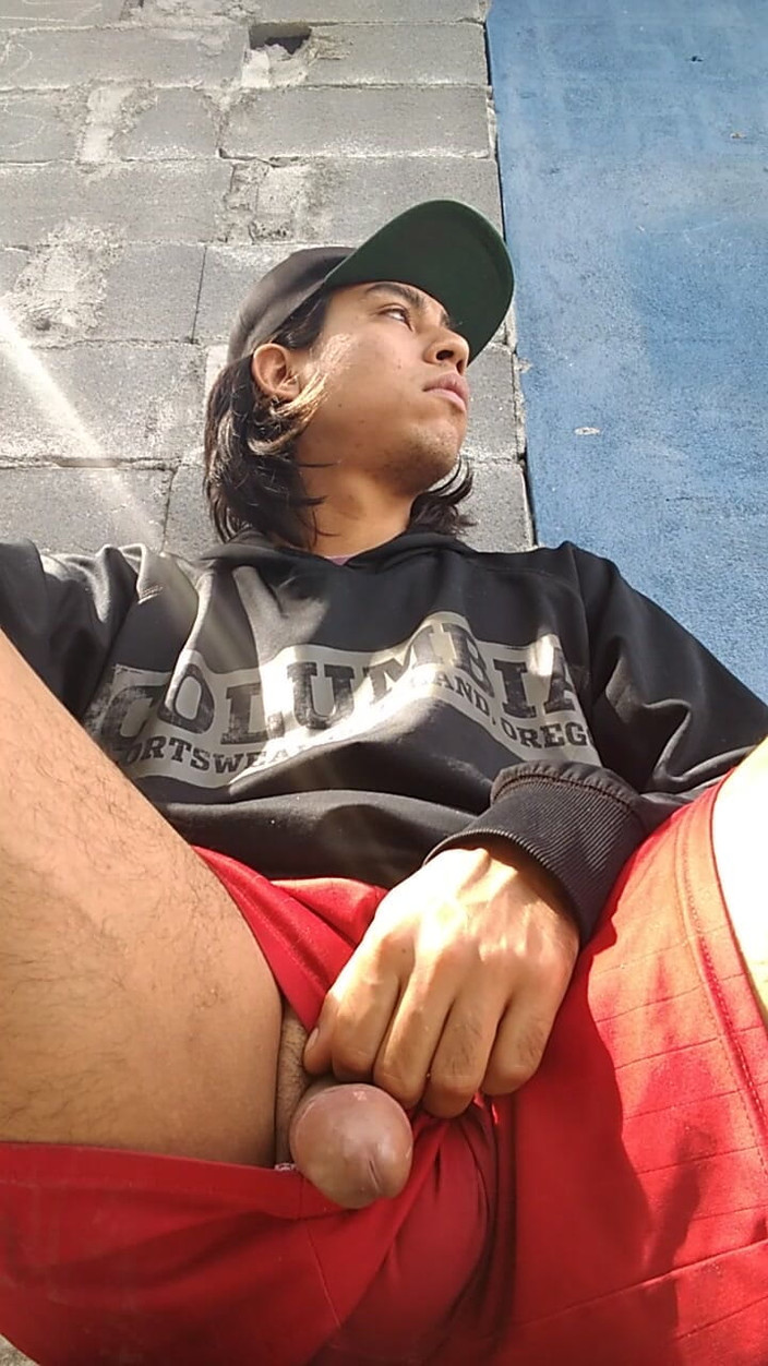 AlexAlejandro13: Ayam yang luar biasa dari lelaki berkepala besar ini