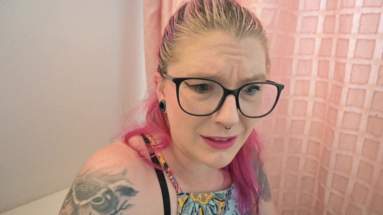 Missellie8: सौतेली बहन की पहली poophole चुदाई