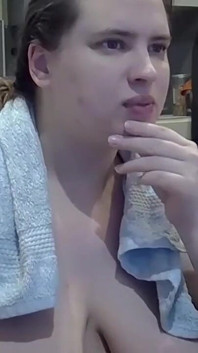 Tetas, vientre, vaporizador