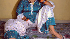 Your_Suman: Ibu tiri panas India berseronok dalam panggilan telefon