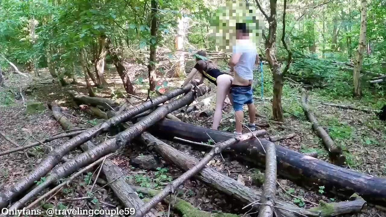 Dream Justin: 18 lat Pomiń college, aby uprawiać seks w lesie