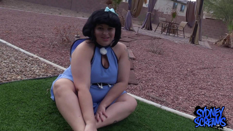 Sydney screams fetish: Pre-historic Feet - HD Wmv