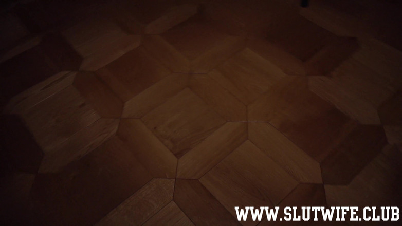 Slutwife Club: Halloween: Awek seram Candie Cross menghisap kehidupan daripada saya