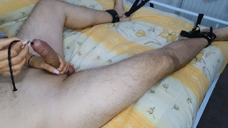 badkittyB: Tổng hợp 1 giờ femdom âm thanh niệu đạo, chèn cu, CBT, bắn...