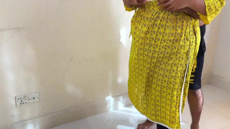 Aria Mia: Teen bbw dívka se šťavnatou přírodní kundičkou si užívá se svým...