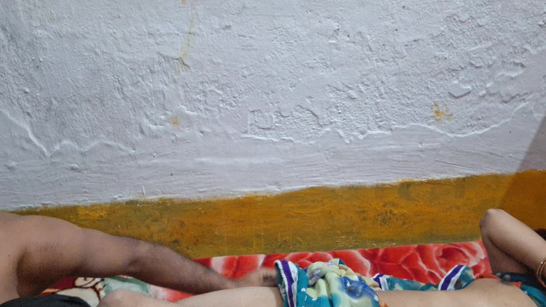 Busty Banuu: Procace cameriera donna cazzo