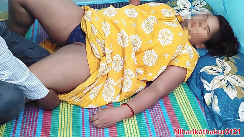 Niharika Thakur: Ngentot ibu tirinya untuk pertama kalinya hari ini dan mencicipi...