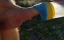 Madaussiehere: Накачка хуя на местном пляже