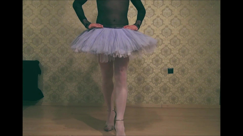 Nylondelux: Ballerina Pantyhose and Tuttu