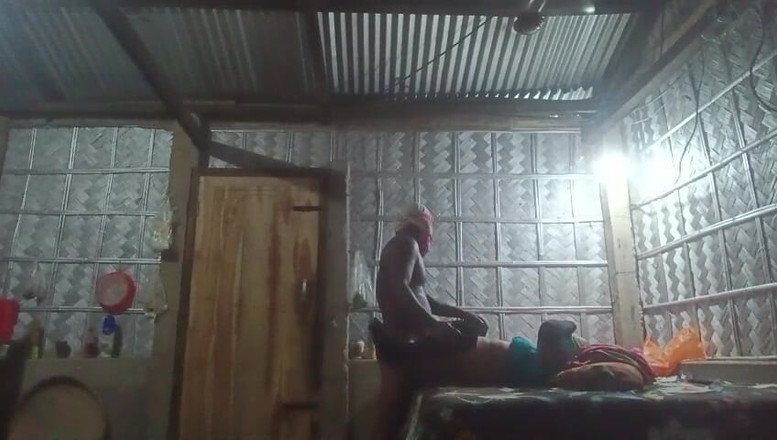 Masuuma Aktaaar: Video seks hot istri india assam femans dan husbend