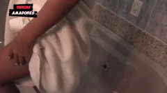 Amateurs videos: Donna sposata impertelina che mi chiama sotto la doccia