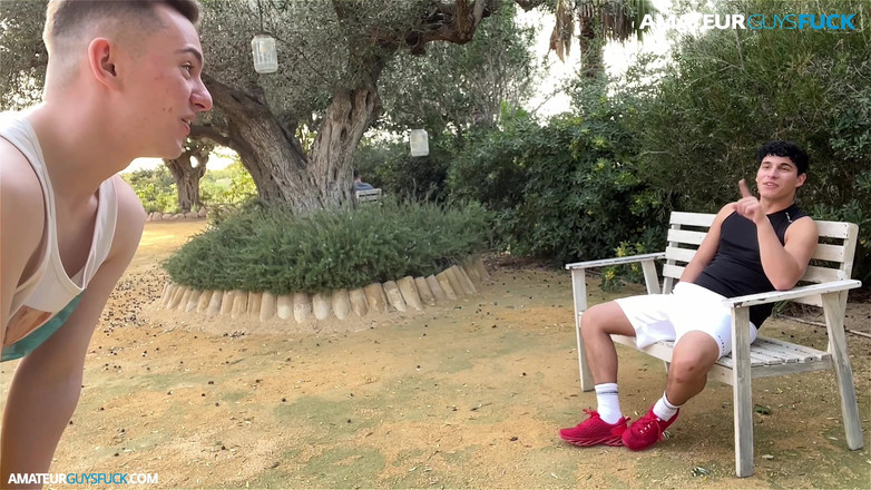 Amateur Guys Fuck: Agf: Bavím se s kamarádkou v parku na očích a...