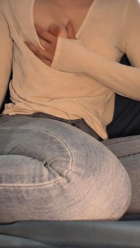 College Girl Wets Herself During Intense Orgasm While Masturbating