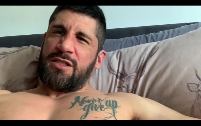 JustinJettXXX: 約束通り、これがディルドファックのフルレングスビデオです