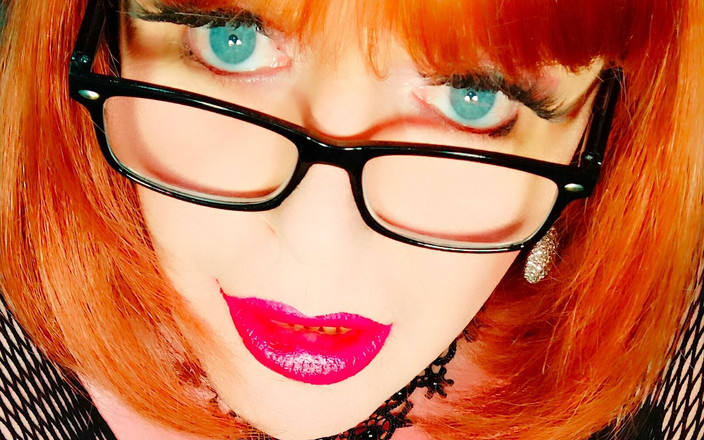 Emma Browne: ट्रांस आंटी खेलती है और वीर्य निकालती है