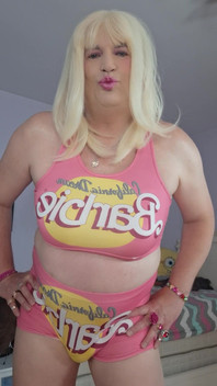 I Want to Be Your Bimbo Dolly!