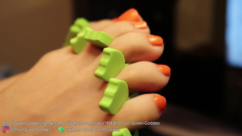 Dr. Foot Queen Goddess: ขูดเท้าด้วยไข่ขูดเท้า (สีส้ม) ตอนที่ 4