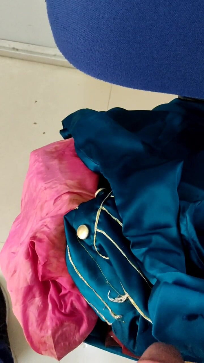 Satin And Silky: Satin Silk Pissing Porn - Kencing Dan Handjob Saree Grey Satin...