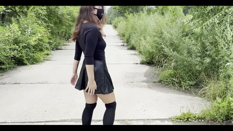 Juli Smith Meow: A Stroll Through an Abandoned Part of a Small Town