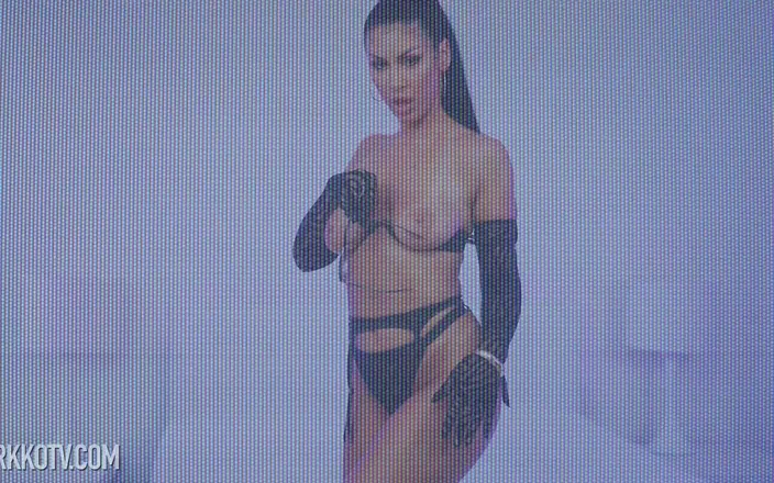 DarkkoTV: Queenie Sateen Double Blowjob Featuring Hollywood Cash, Jonni Darkko