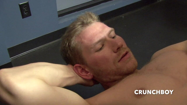Crunch Boy: 我朋友的大鸡巴