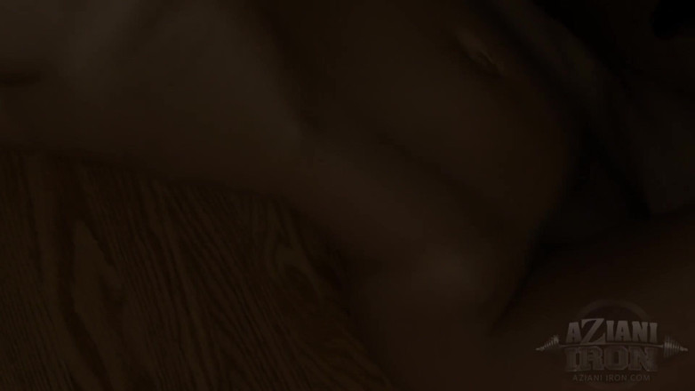 CreamPiled: Куряча гаряча підтягнута мамка Бренді Лав мастурбує