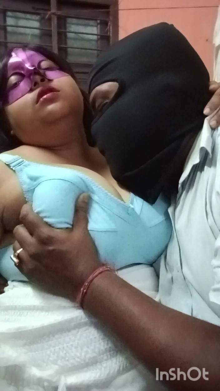 Desi Masti time: Krásná Kambli Sangeeta