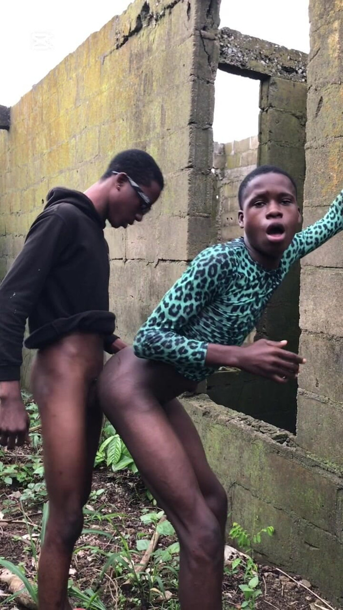 Smallmighty: Hunk Twink Vs Skinny Twink