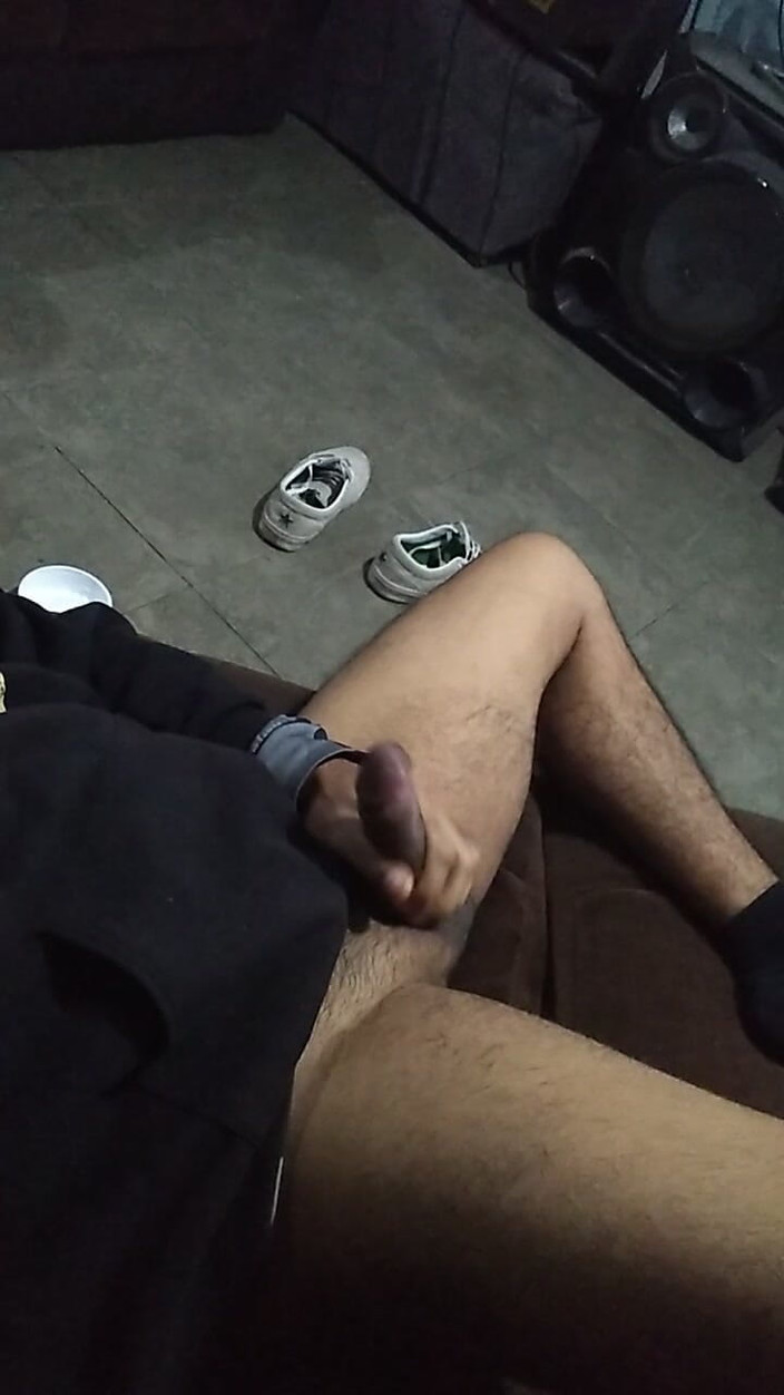 AlexAlejandro13: На диване удобнее, чем в постели