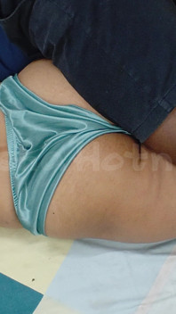 Mengongkek adik tiri #15 Pakaian dalam seksi malam