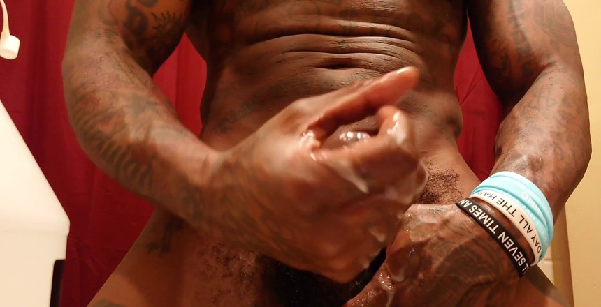 Hallelujah Johnson: Gran polla peluda negra Hallelujah Johnson (Almond Joy) alta y oscura...